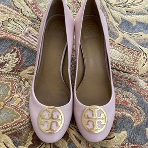 Tory Burch Pink Gold Benton Pumps